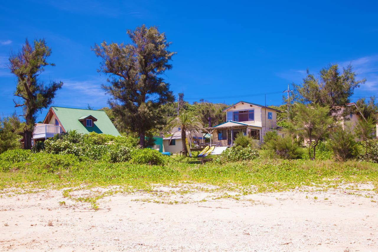 Kariyushi Condominium Resort Motobu The Beach Garden House מראה חיצוני תמונה